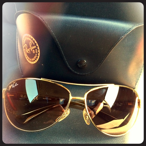 Ray Ban aviator style 3386