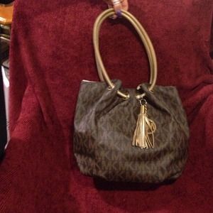 Michael kors ring tote bag