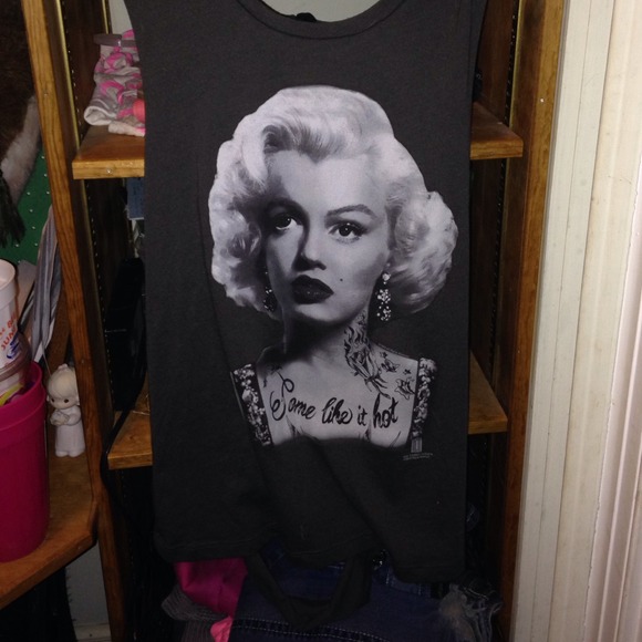 Some like it hot Marilyn tank