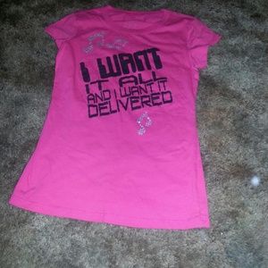 Graphic tee