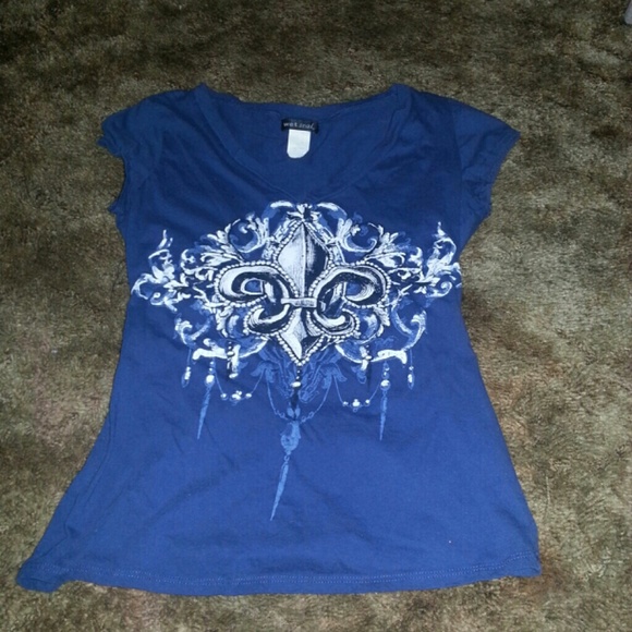 Graphic tee