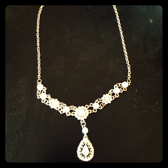 Silver necklace with rhinestones