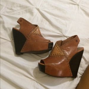 Lucky brand wedges