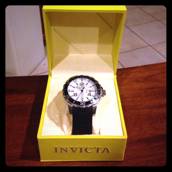 INVICTA  Specialty Black Watch!!
