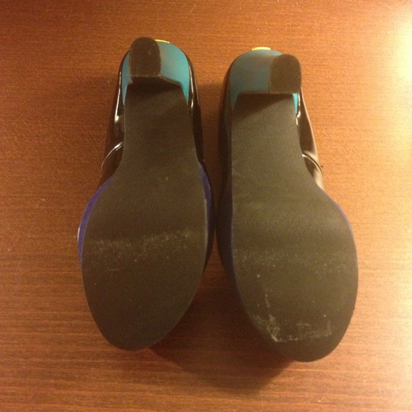 Color block Platform Heels - Picture 3 of 3