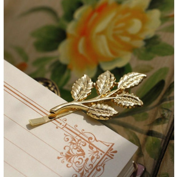 NWT Grecian leaf hair accessory - Picture 2 of 4