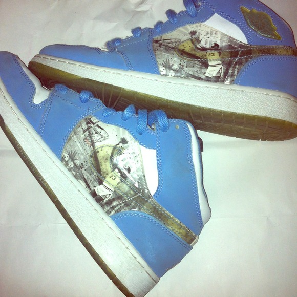 LAST CHANCE FOR 💙Jordan Alpha Ones