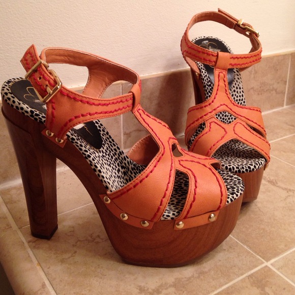 Shoes/High heels/platforms