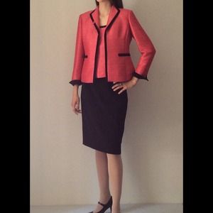 💕💼Black and Pink Business Suit💼💕