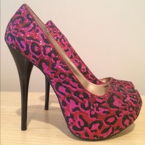 Red and pink sparkly cheetah print 4" heels