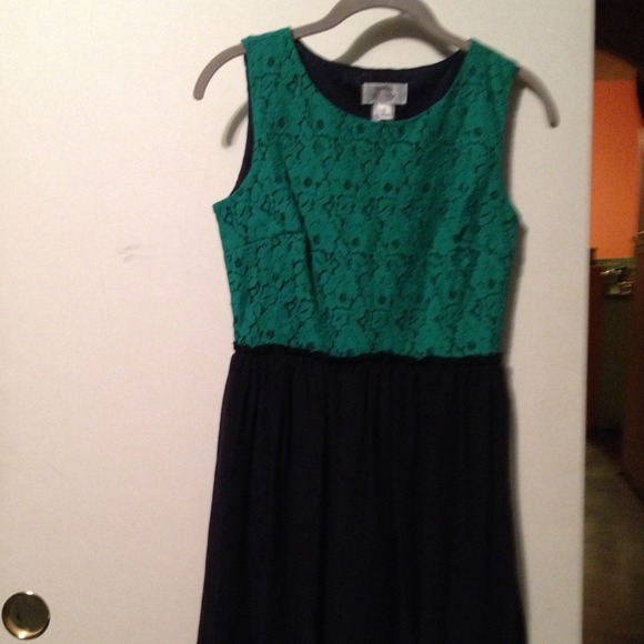Sold: Modcloth Kelly Green and Navy Dress - Picture 1 of 4
