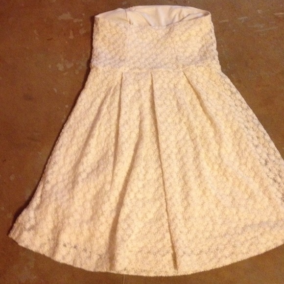 SOLD- Urban Outfitters Cooperative - Picture 4 of 4