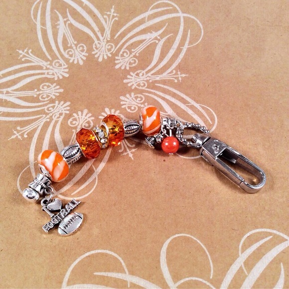 UT VOLS Themed Silver Purse Fob or Keychain - Picture 2 of 2