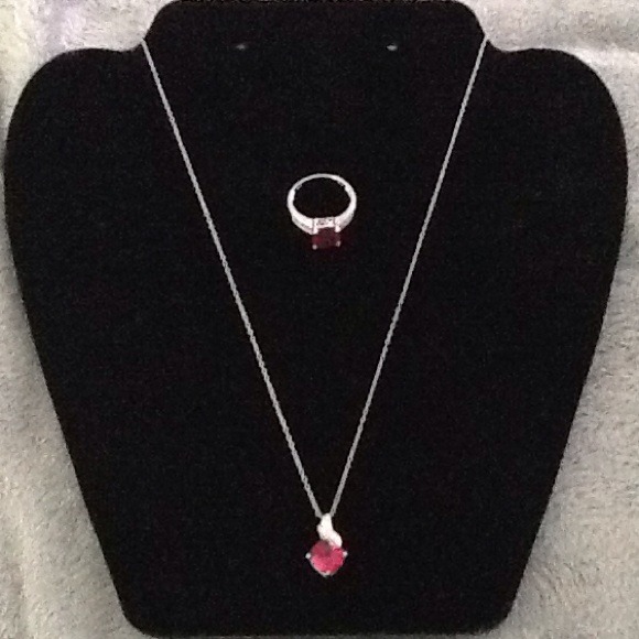 *HOLD* Ruby necklace & ring set, both silver .925