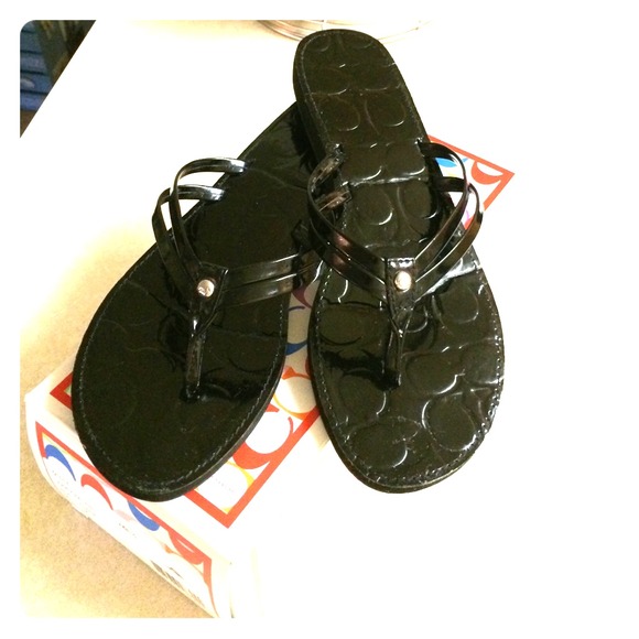 Coach Flip flops