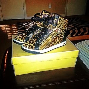 Authentic Michael kors pony hair shoes worn once