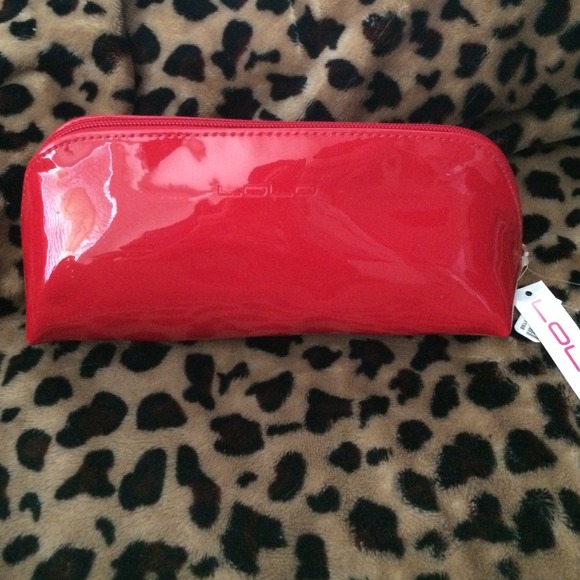 Lolo Skull Makeup Pouch - Picture 2 of 4