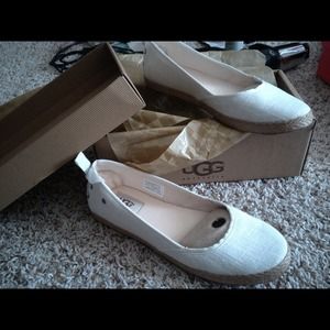 Ugg Flats