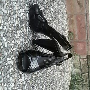 Marc Jacobs black pump sandals