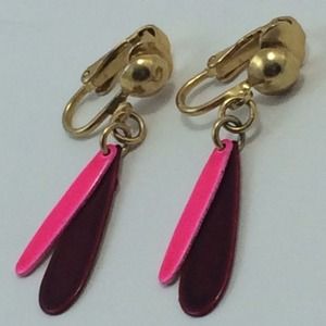 Vintage clip earrings