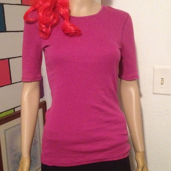 Magenta 1/2 sleeve undershirt