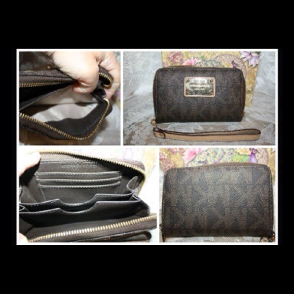 Pre loved Michael Kors wallet
