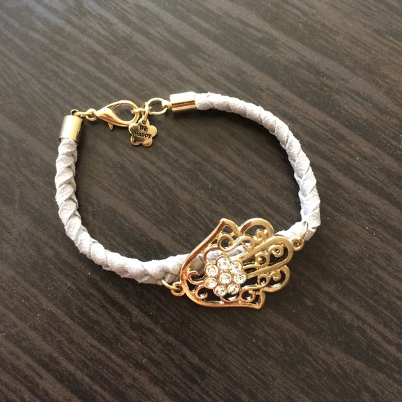 NWT Ivory Hamsa Hand Leather Bracelet - Picture 2 of 2