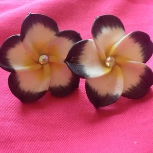 Flower power earrings