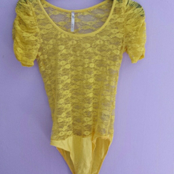 Top - Picture 2 of 3