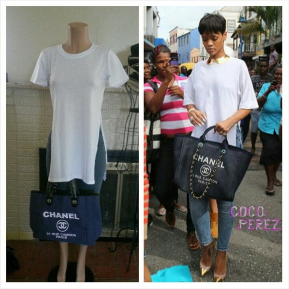 White tee with splits - Picture 1 of 1