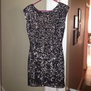 Alice + Olivia sequin dress FIRM PRICE