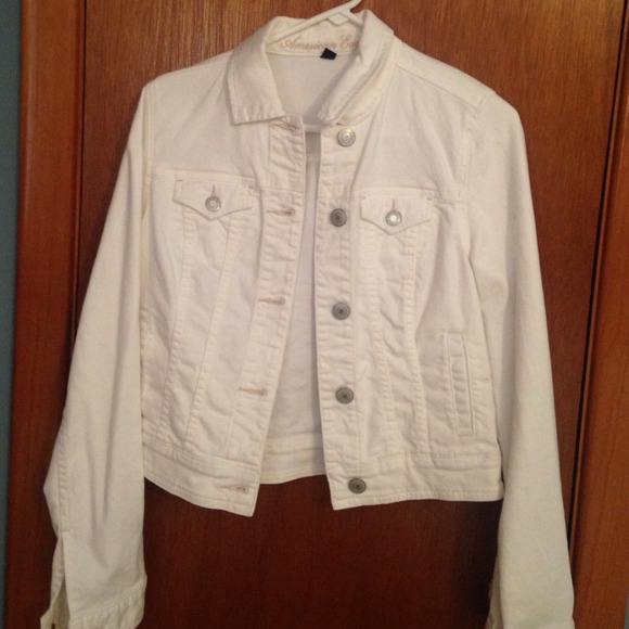 American Eagle white denim jacket