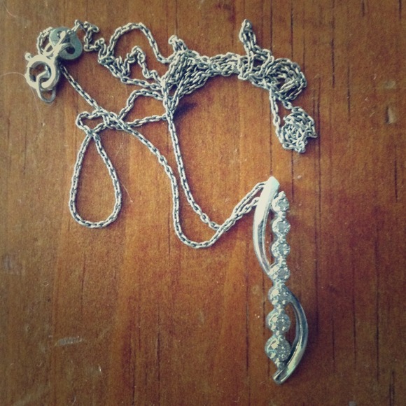 Vertical Infinity Necklace