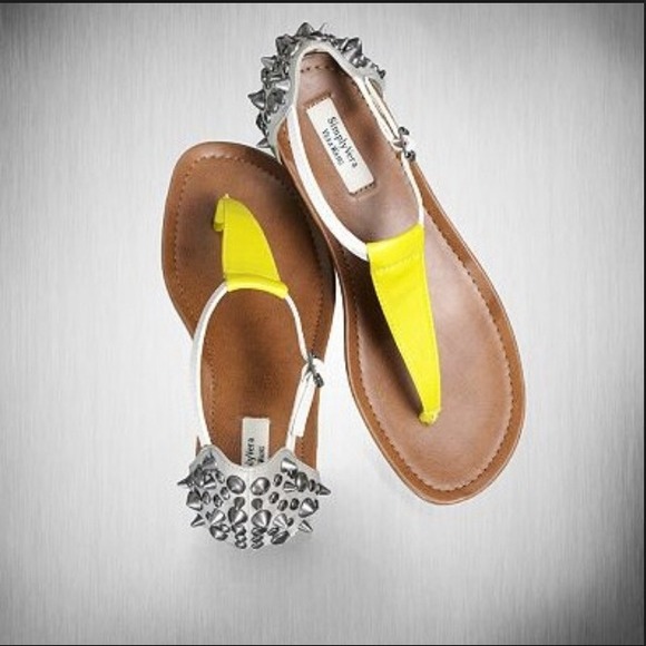 Vera Wang Studded white & yellow Sandals 8 Nwot