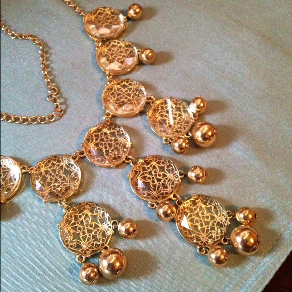 💕BKE Statement Necklace💕