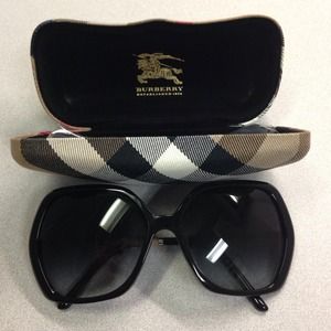Burberry authentic Sunglass