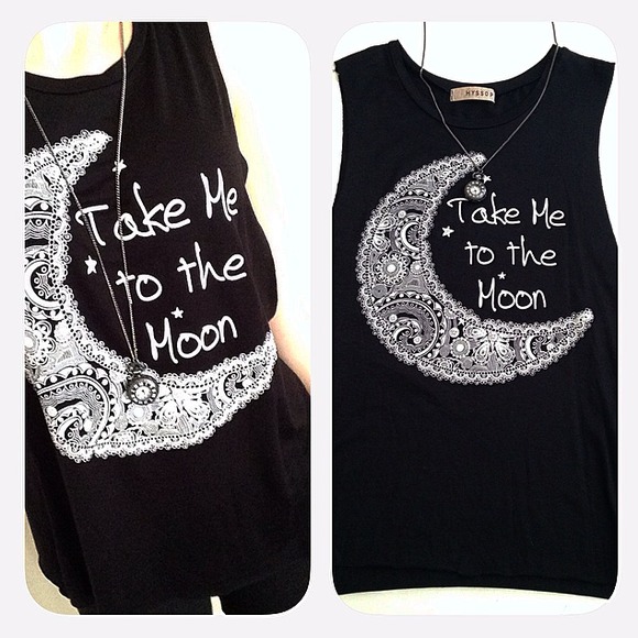 Tops - 🎉HOST PICK🎉"Take me to the Moon" Muscle Tee NWOT