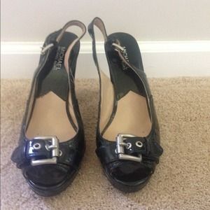 🎀Reduced🎀Michael Kors strappy heels