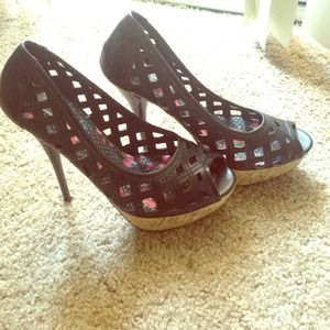 💎👣Brand new Black Pumps never worn! 👠