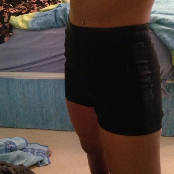 High Waist Shorts w/ Leather REDUCED!!⭐️⭐️⭐️