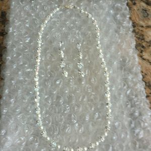 ***PRICE REDUCED*** Necklace and Earing Set