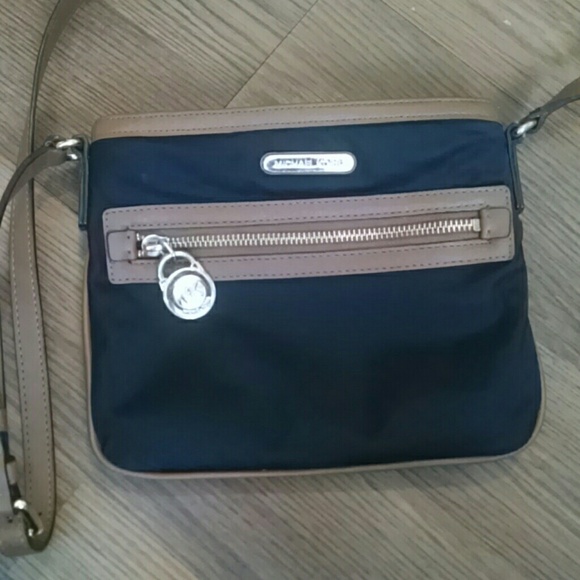 Black Michael Kors Kempton Crossbody