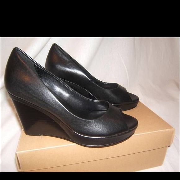 New Cole Haan Shayna Peep Heels black leather 6