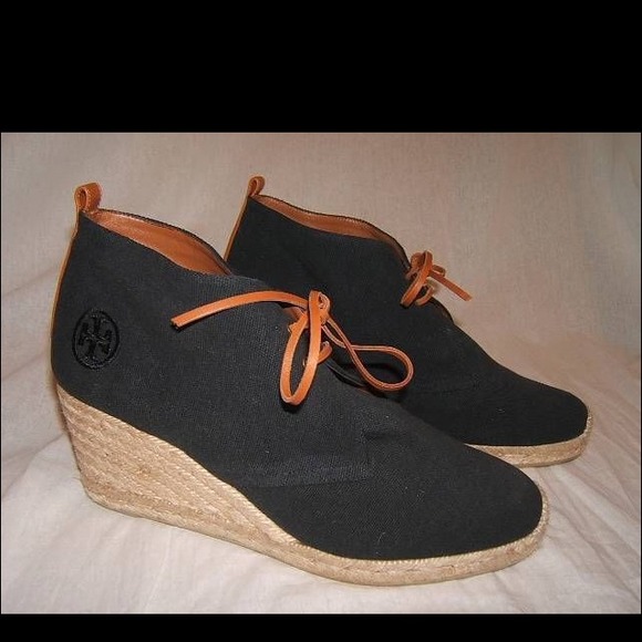 Sold-New Tory Burch 11 black canvas platform shoes