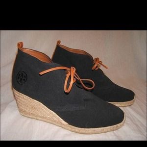 Sold-New Tory Burch 11 black canvas platform shoes