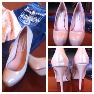 Steve Madden nude platform heels 7.5 new