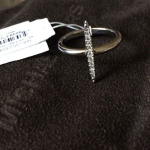 MK ring with crystals on hold🌟