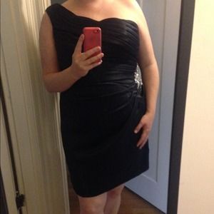 Navy blue, one-shoulder dress