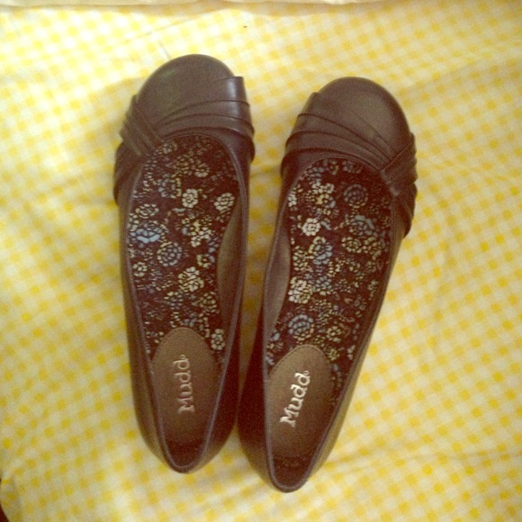 Black flats