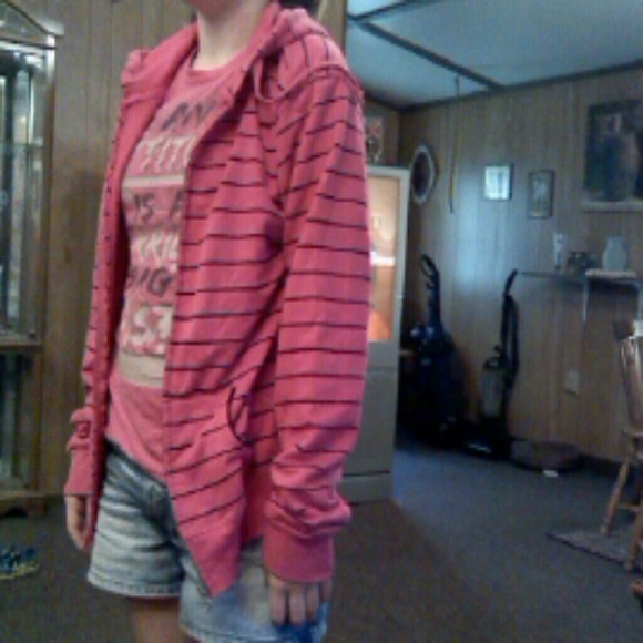 Cute pink & black jacket - Picture 3 of 3